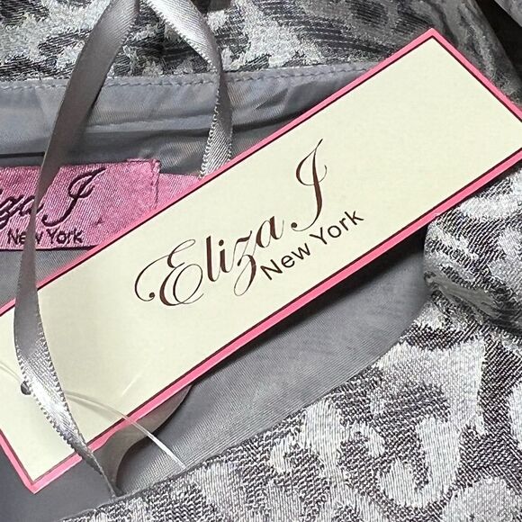 NWT Eliza J New York Brocade Jacquard Fit & Flare Grey Cocktail Dress Sz 4 - Picture 5 of 7